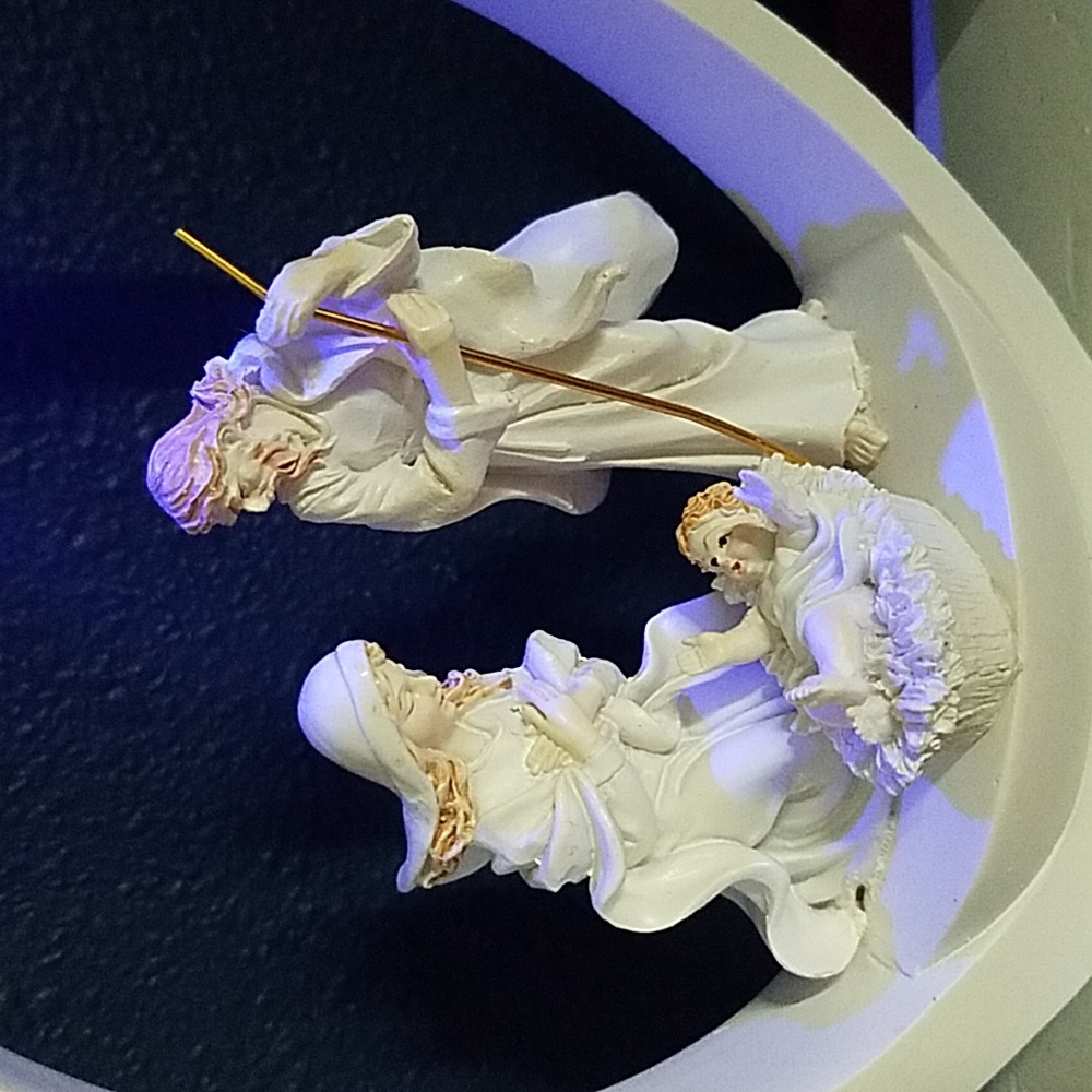Nativity decor - Picture 2 of 4